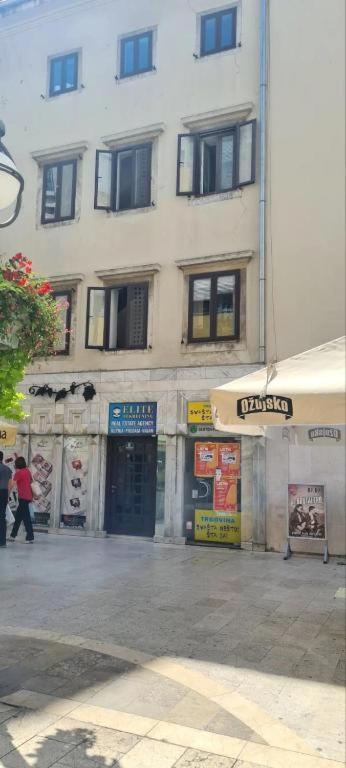 Apartman Julija 1 غييكا المظهر الخارجي الصورة