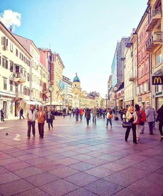 Apartman Julija 1 غييكا المظهر الخارجي الصورة